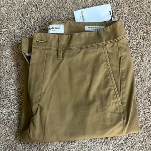 Goodfellow & Co Tan Chinos Classic Cotton Twill